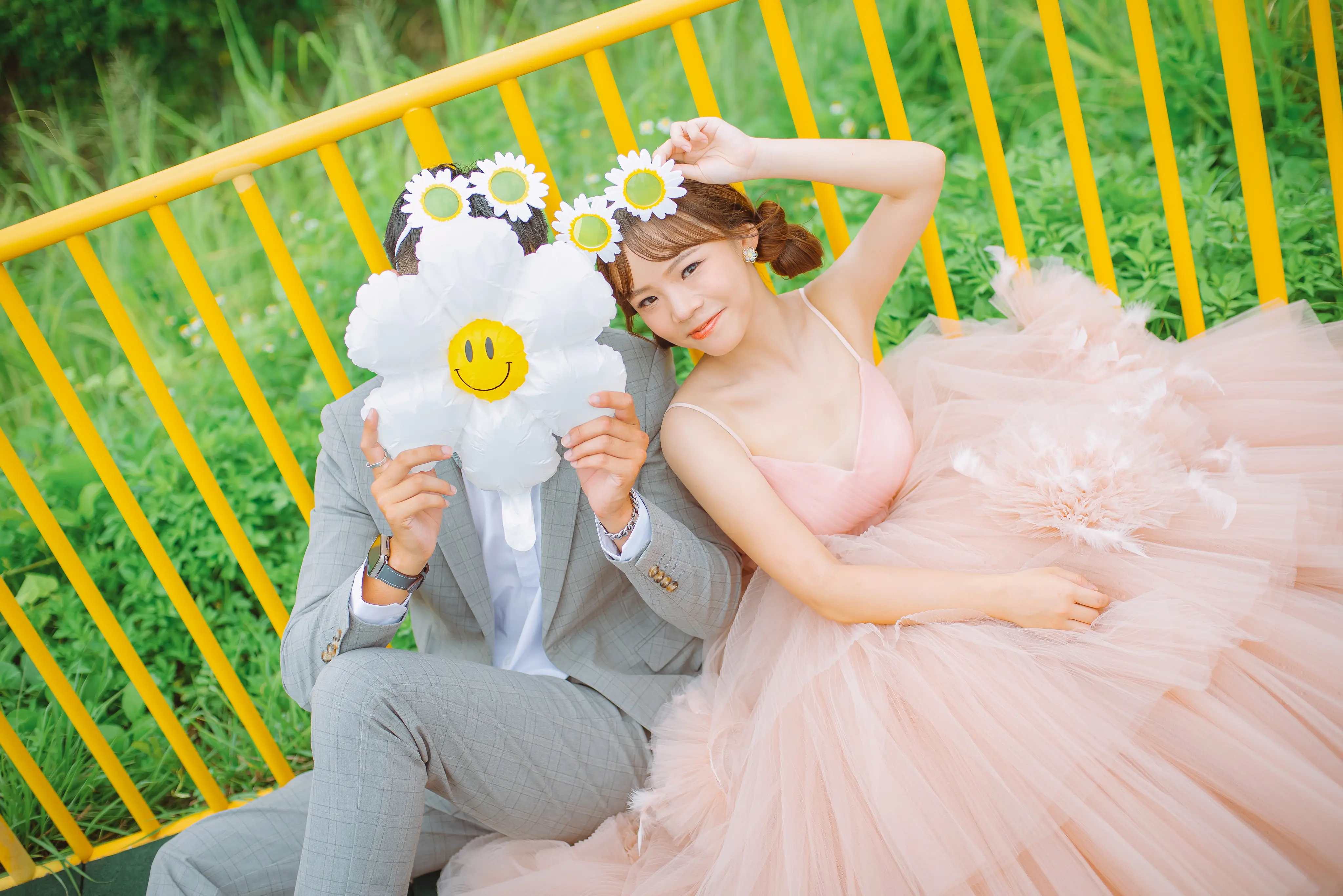 高雄遊樂園婚紗攝影｜甜美戀愛感婚紗照