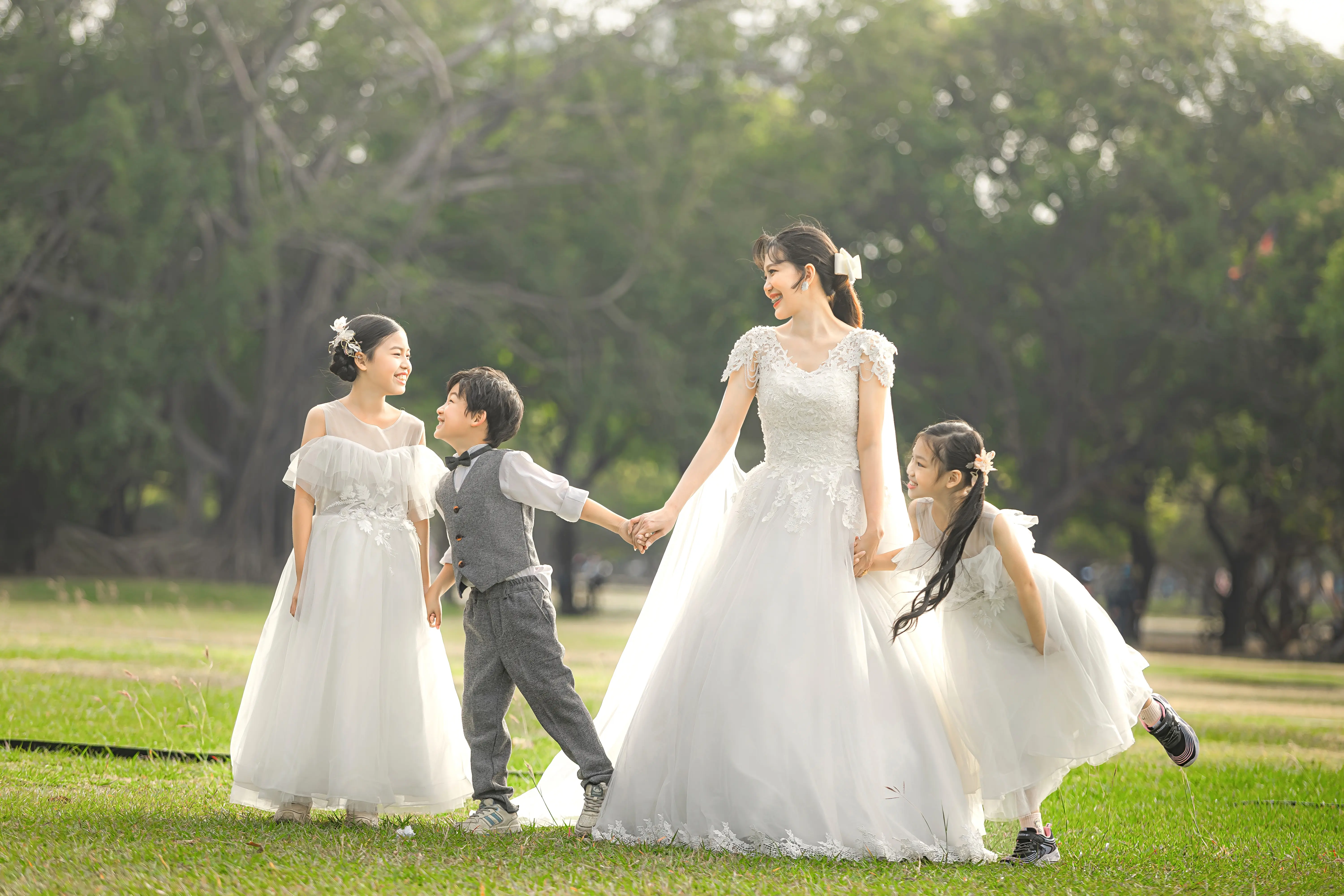 高雄親子寫真兄妹與媽媽歡樂互動照