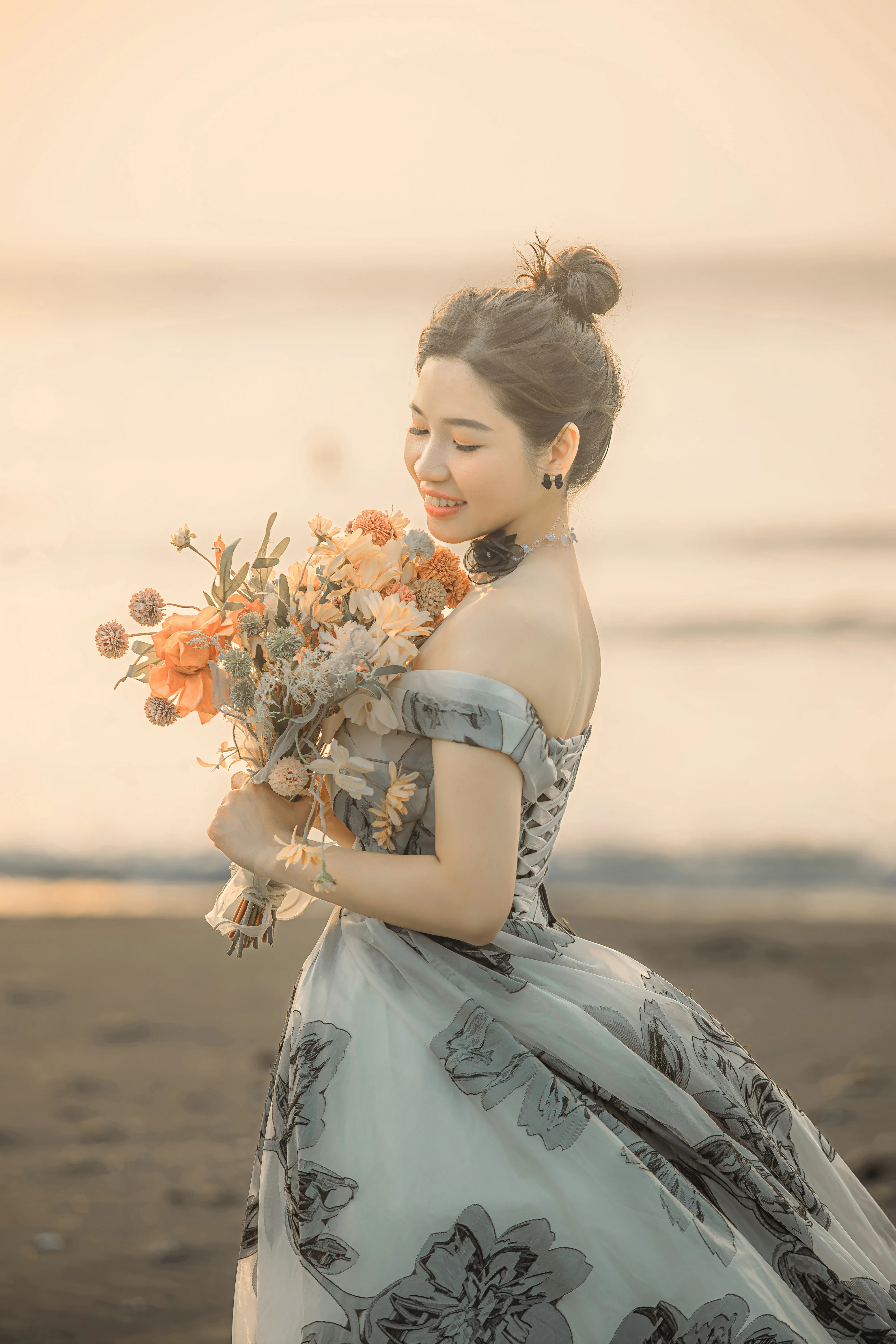  高雄女女情侶寫真｜花束浪漫情侶照